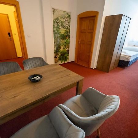 Hotel Uno Ústí nad Orlicí Esterno foto