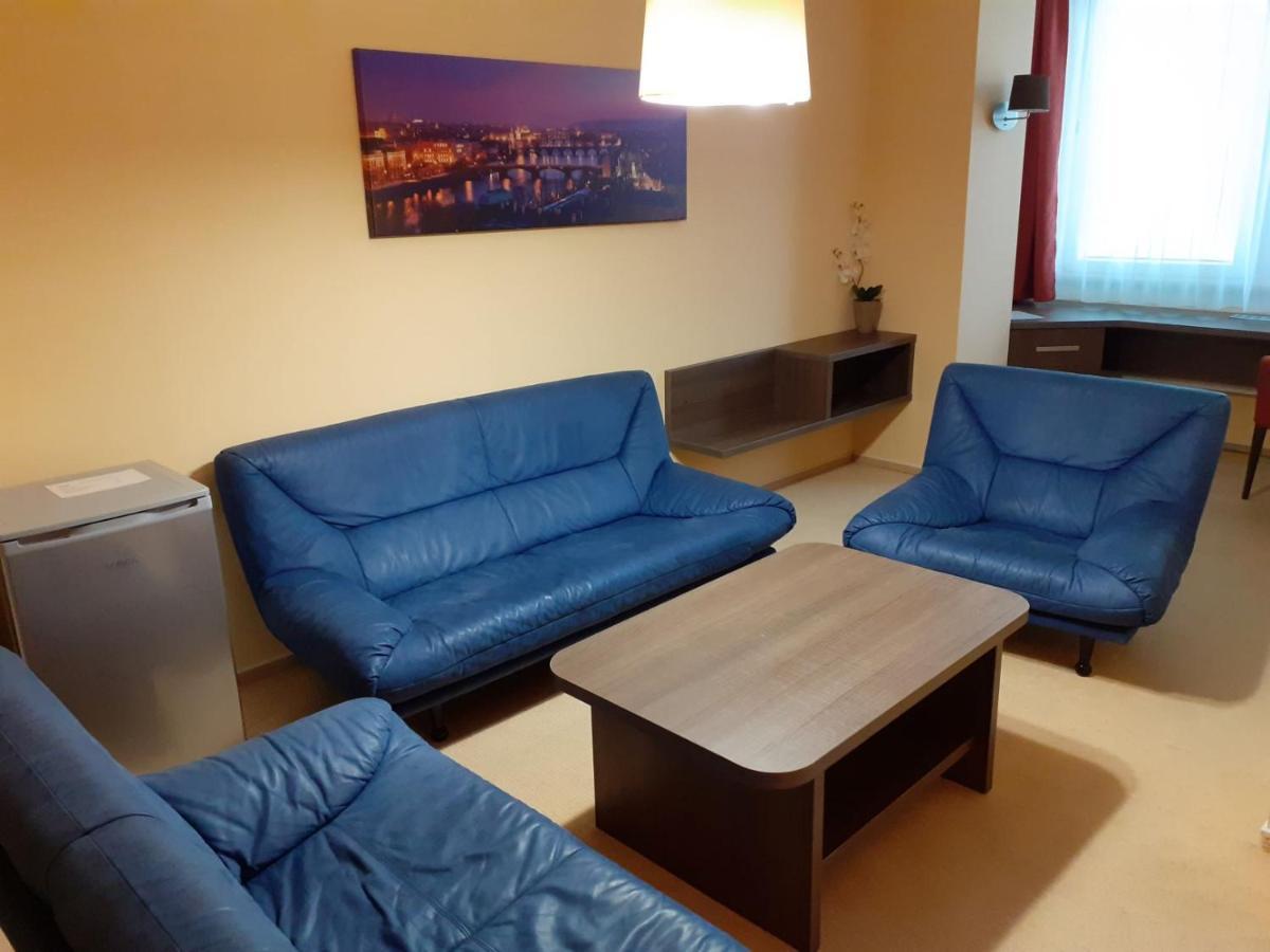 Hotel Uno Ústí nad Orlicí Esterno foto